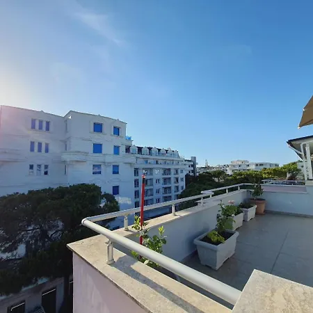 Deluxe Penthouse Golem - Mali I Robit Appartamento *