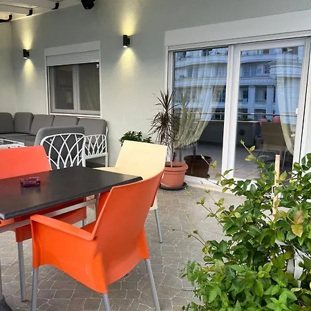 Deluxe Penthouse Golem - Mali I Robit Appartamento